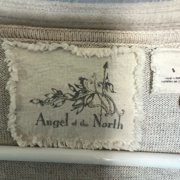 Anthropologie Angel of the North Ivory colored cardigan with tulle at back - Picture 3 of 3